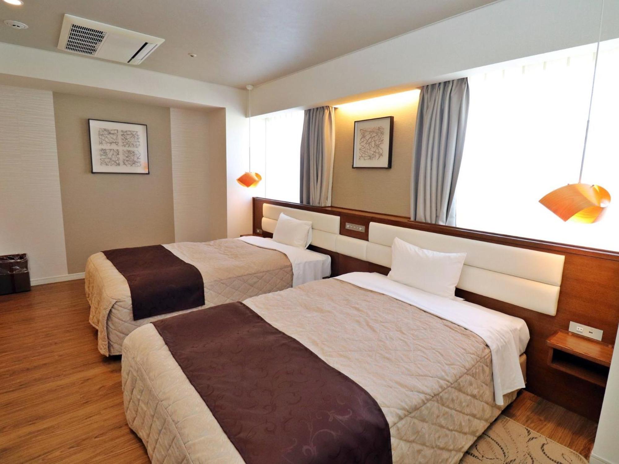 Tottori Onsen Hotel Monarque توتوري الغرفة الصورة